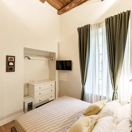 Alfonsina Guest 3*